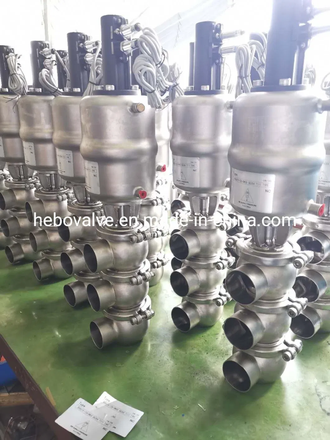 Stainless Steel Sanitary Pneumatic Stop/Reversing Valve